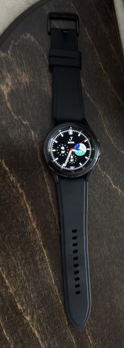 Часы Galaxy Watch 4