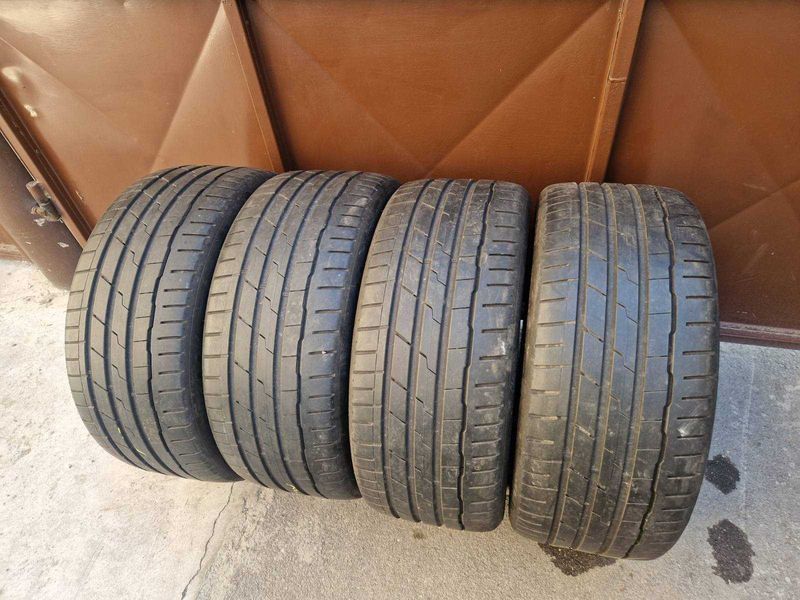 4 Hankook R19 235/40
летни гуми
DOT2020