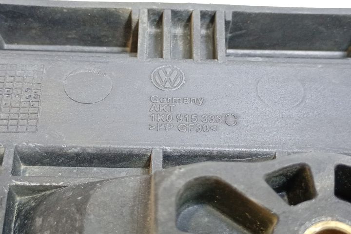 Suport baterie 1K0915333C Volkswagen VW Passat B6 seria
