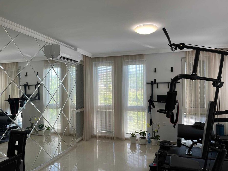 Продава се Двустаен апартамент в Свети Влас - 90 кв.м за 2253 €/кв.м - Снимка #2