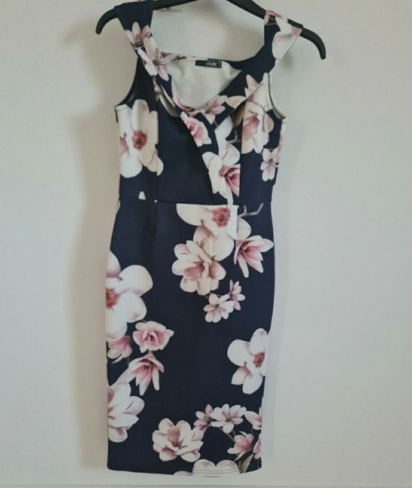 vand rochie eleganta