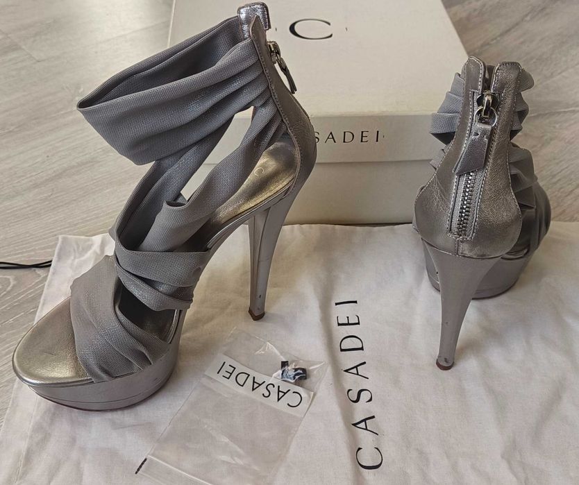 Босоножки CASADEI