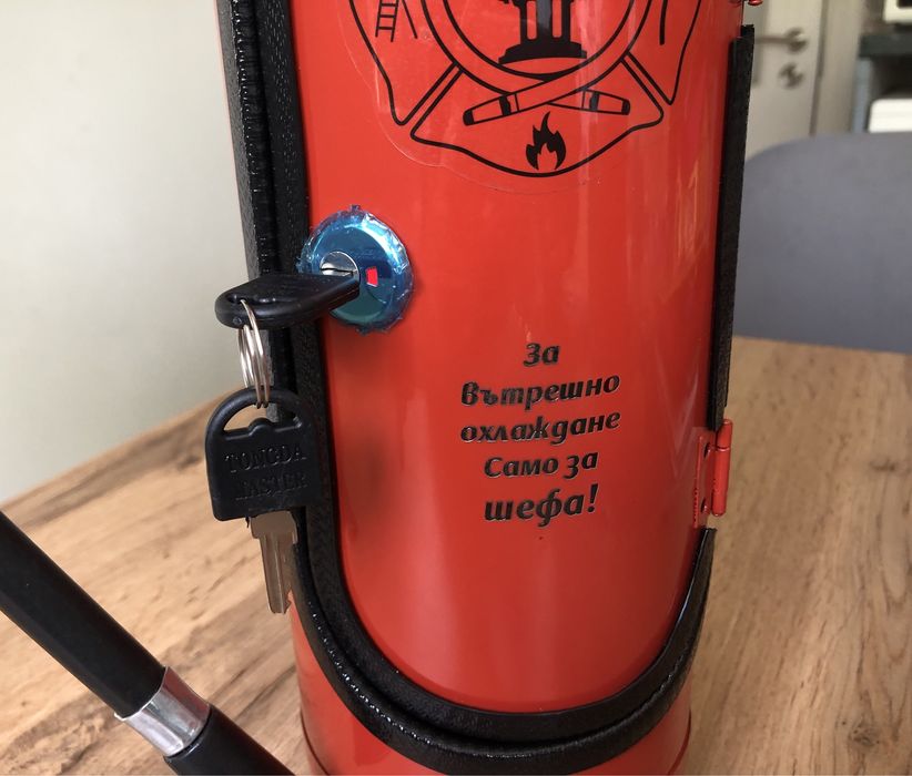 Пожарогасител Мини Бар за Уиски, Вино и др. - Подарък Сувенир