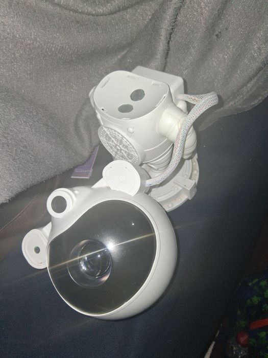 Robot astronaut joc lumini boxa si Bluetooth folosit dar de 2 ori