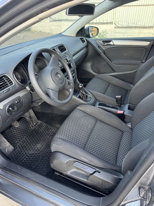 Volkswagen Golf 6 • 1.4 benzină • 2010 • Euro 5 • 80 CP