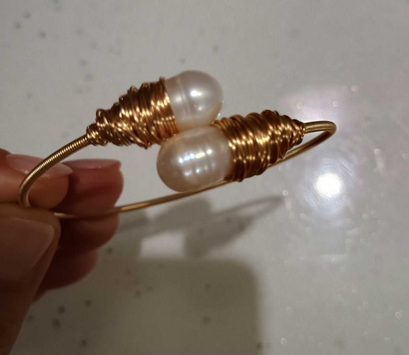 Нова гривна с естествени речни перли