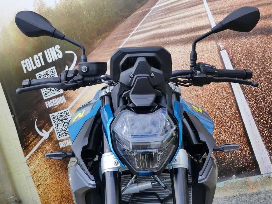 BMW F 900 R, 2 KM la bord