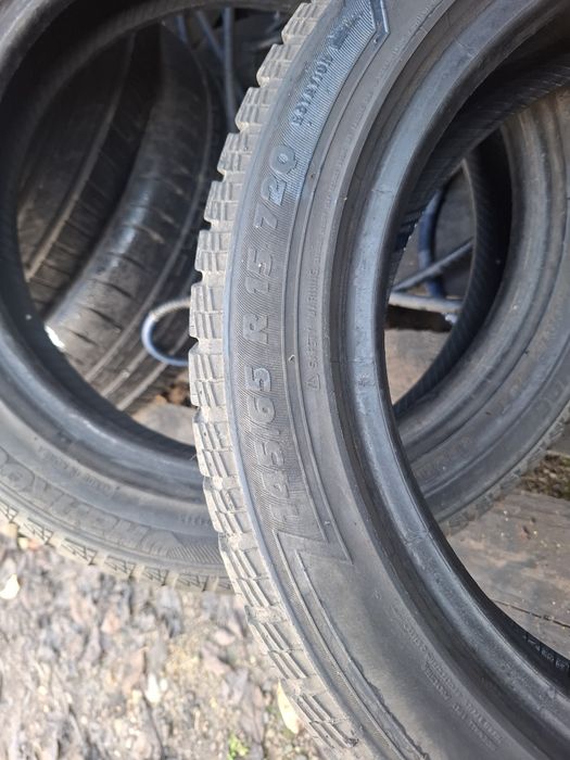 Vand 1 anvelopa 145 65 15 semperit de iarna