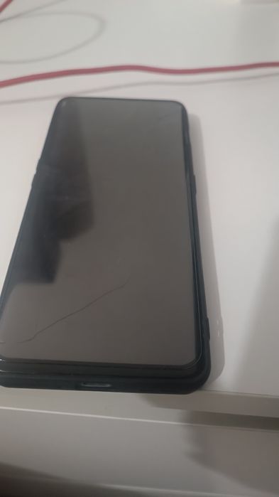 Vând oneplus 11 negru