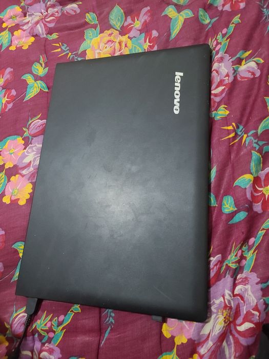 Lenovo Novutbuk  holati yaxwi