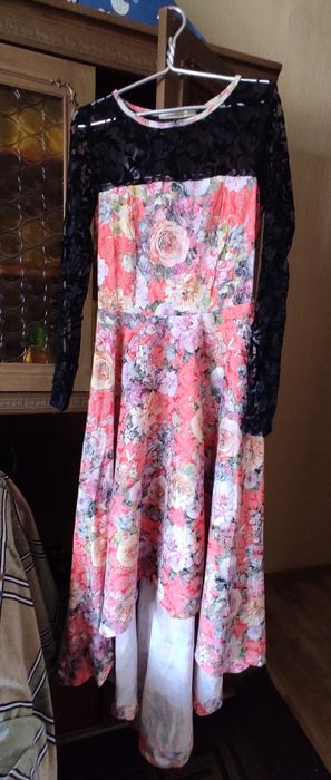 Продам платье , новое