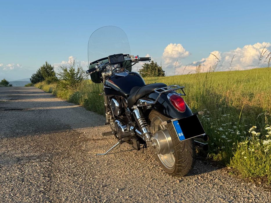 ЧОПЪР Kawasaki Meanstrike 1500 с генеранция Vance and Hines