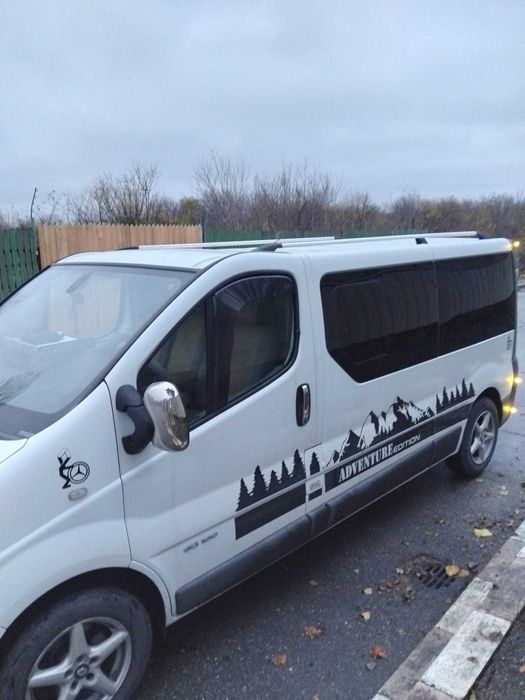 Renault Trafic 8+1