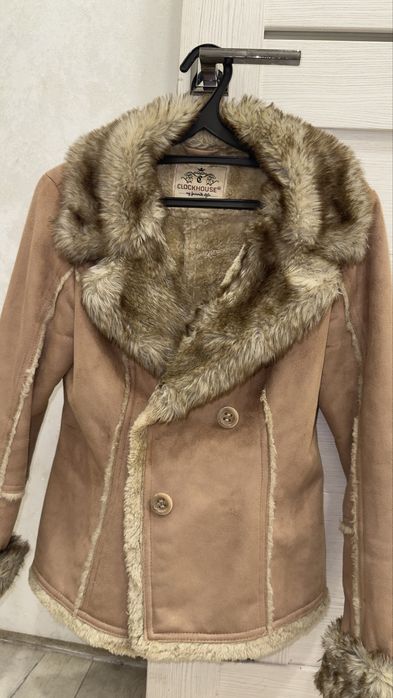 Продам новую дублёнку clockhouse