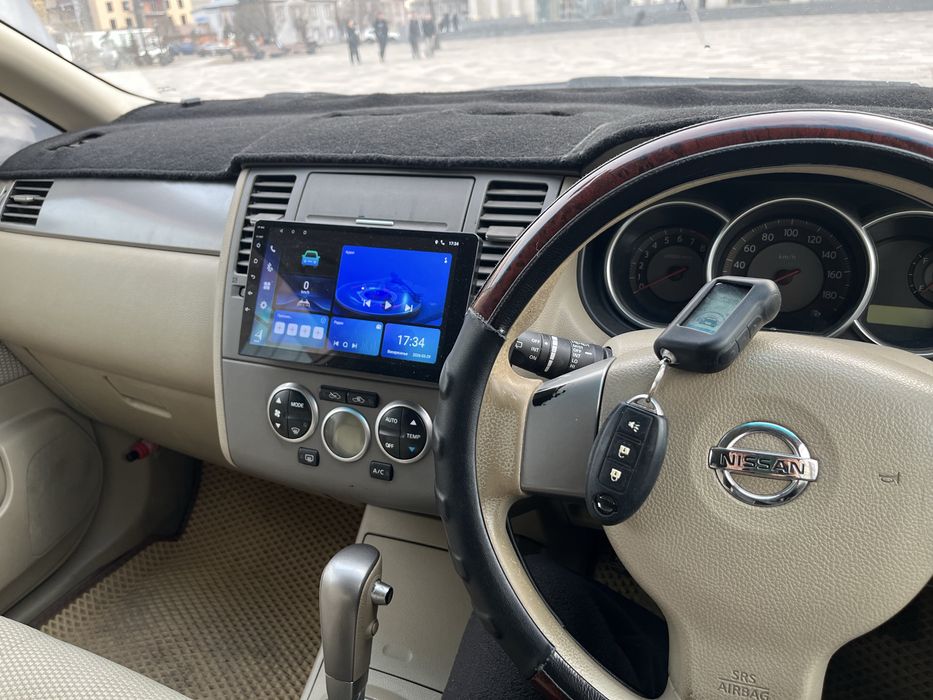 Продам Nissan Tiida