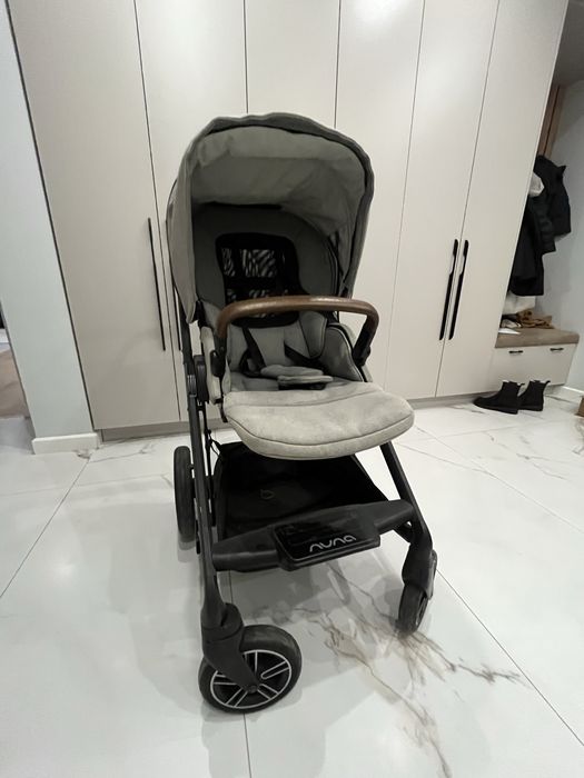 Детская коляска NUNA
