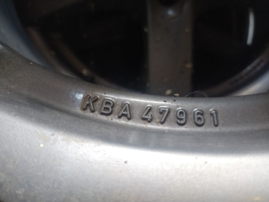 jante aliaj cu cauciucuri 235/60/18 BMW x Jeep