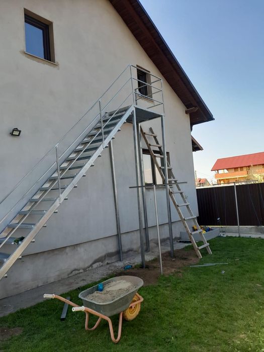 Scara metalica zincata  exterioara pentru ,case, beciuri și incendii