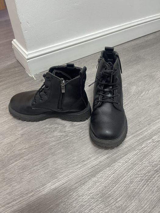 Веченние ботинки черные 34рр