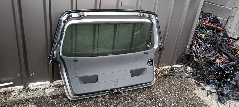 Haion Volkswagen Golf 5 Coupe