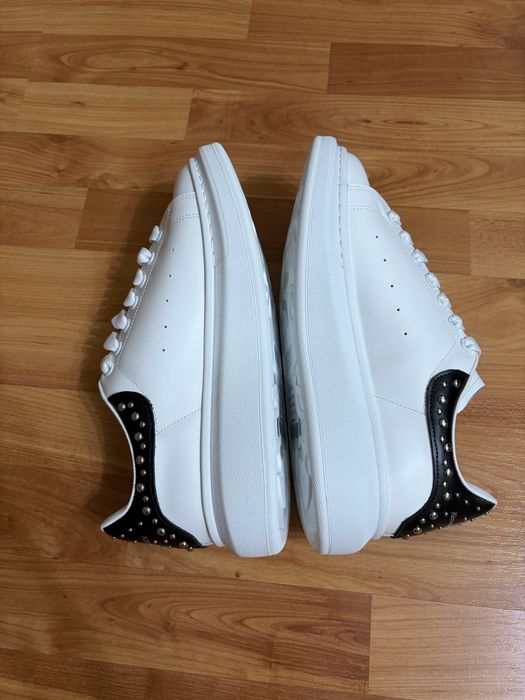 Alexander McQueen 42
