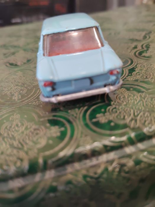 Ретро количка Fiat 1300 n9 mercury
85€