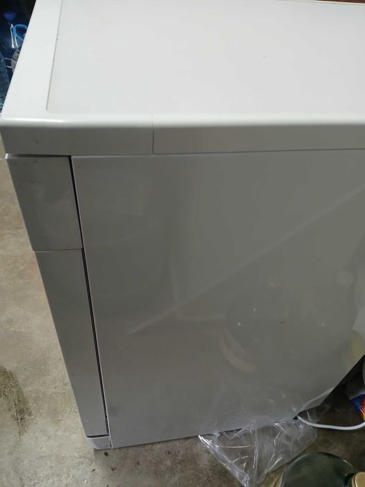 Продавам съдомиялна машина GORENIE GS520E15W