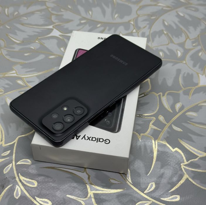 Samsung A53 sotiladi xolati idial qrilgan chizilgan  joylari yuq