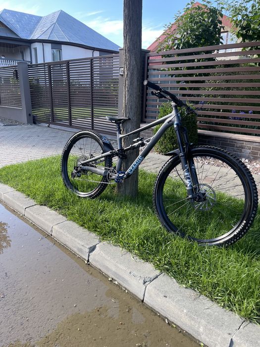 Specialized status 160
