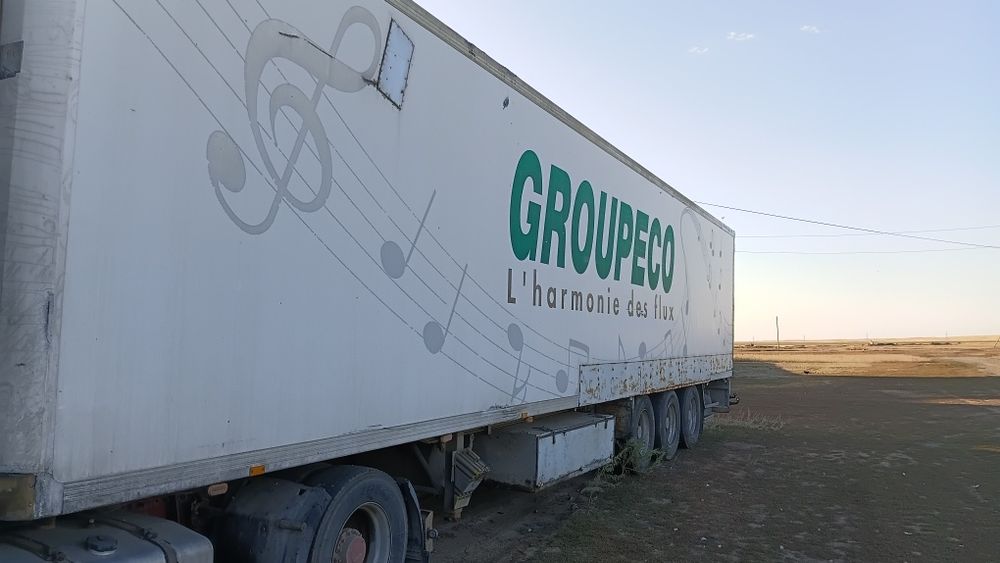 Продам рено магнум с прицепом