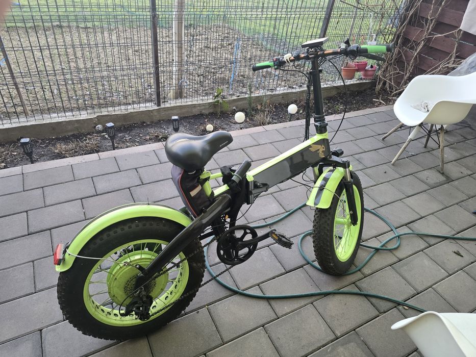 Bicicleta electrica pliabila hyper  bf205