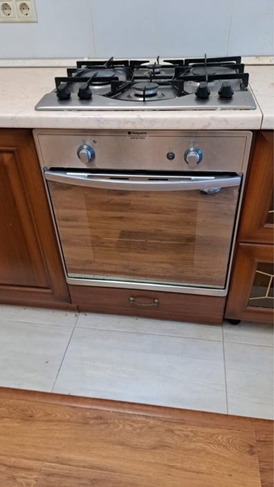 Продам газ с духовкой