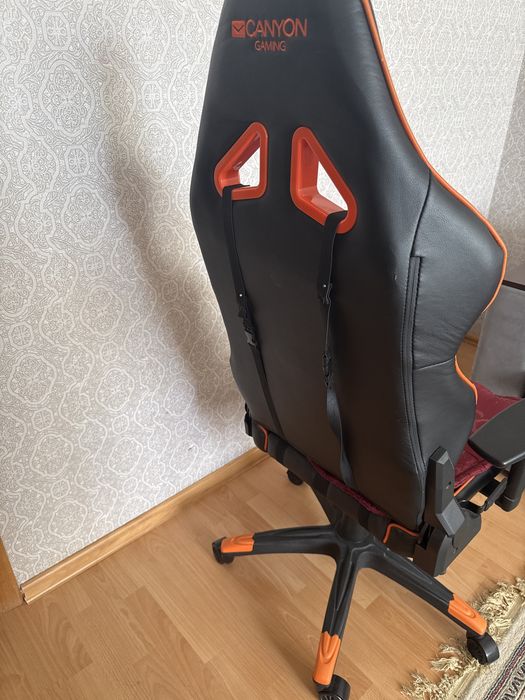 Продам кресло canyon gaming