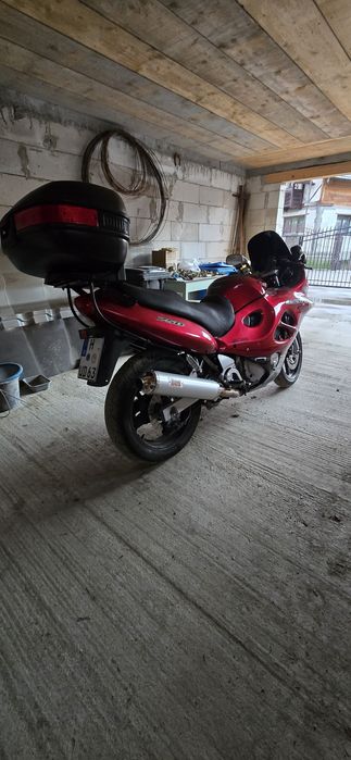 Suzuzi GSX 750 F