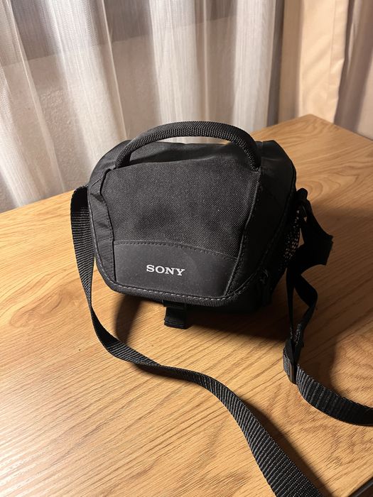 Sony Handycam FDR-AX33 – 4K видеокамера (пълен комплект)