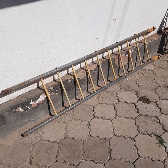 Продам железный лестница