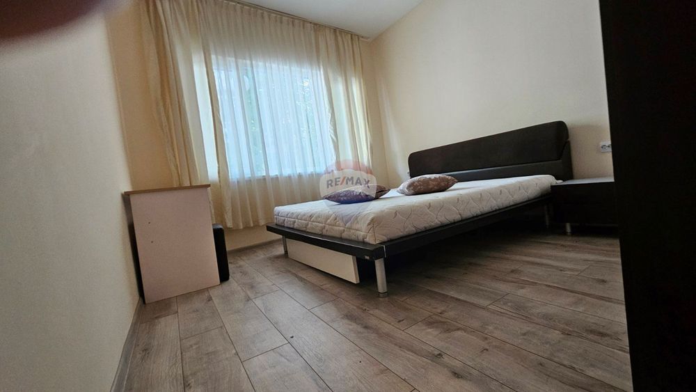 Дава се под наем Тристаен апартамент в Варна, ВИНС - 80 кв.м за 510 € - Снимка #6