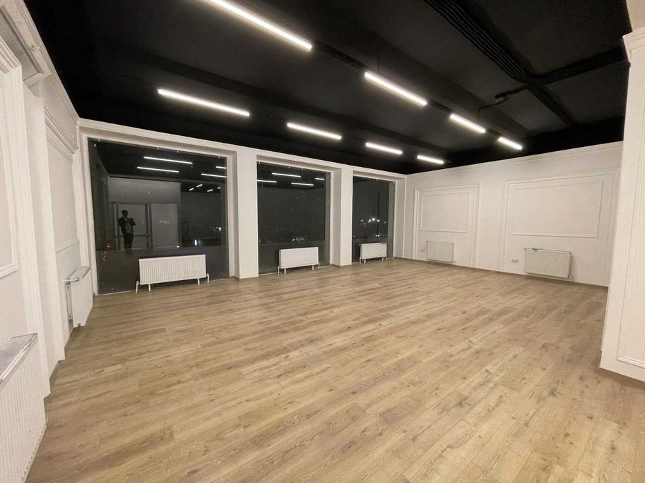 Arenda srochna 320 m2 Tinchlik metro