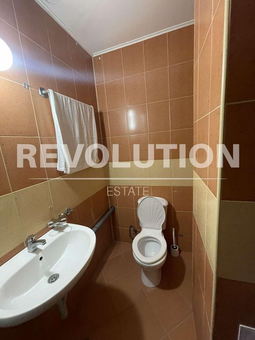 Дава се под наем Тристаен апартамент в Варна, Център - 75 кв.м за 500 € - Снимка #5