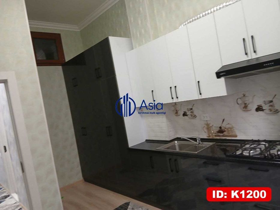 K1200 Safiani dom orqasi gorgaz 2xonalik kvartira podvali bn sotiladi