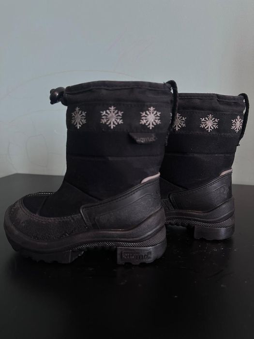 Продам Обувь детскую оригинальную