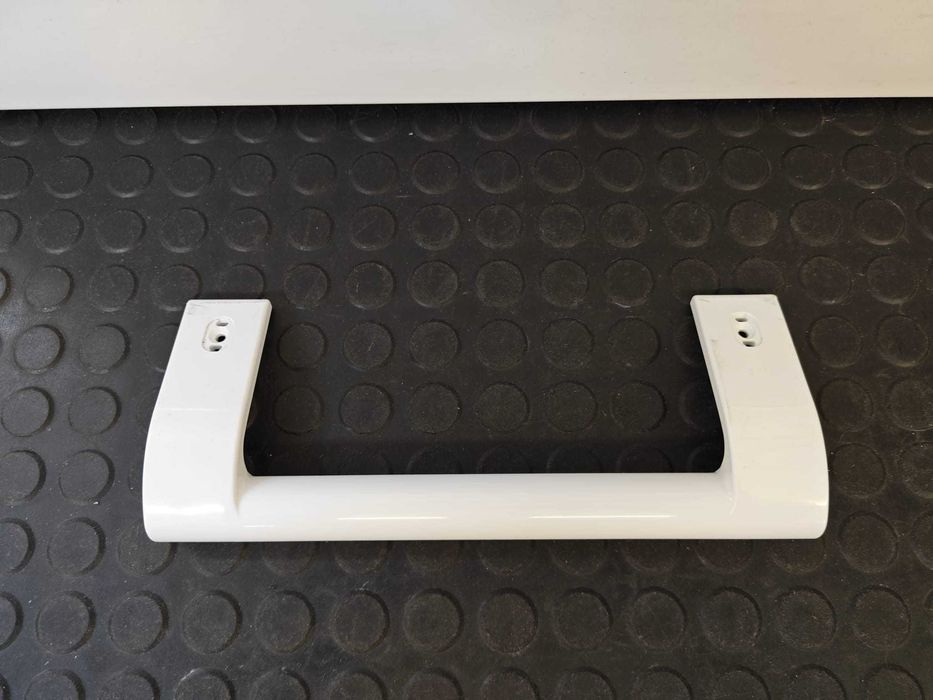 Maner frigider , combina frigorifica Beko Arctic , alb 21.5 cm intre gauri /C158