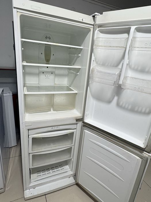 Продам холодильник LG NO FROST