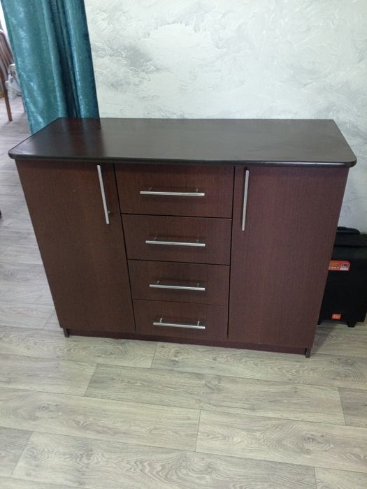 Продам комод, в отличном состоянии.