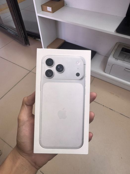iPhone 17 pro max 256gb