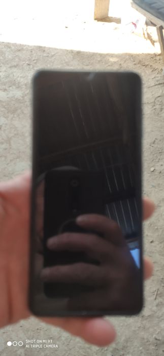 Telefon sotiladi Samsung SM - M325.  128 GB