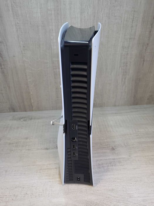 конзола PS5 2TB Digital Edition