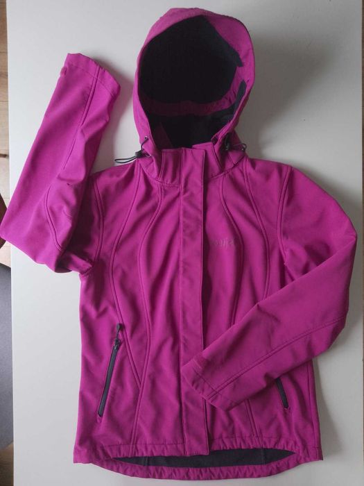 Оригинално софшел туристическо яке