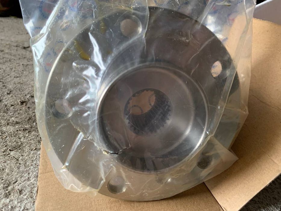 Ступица передняя BMW X5 e70