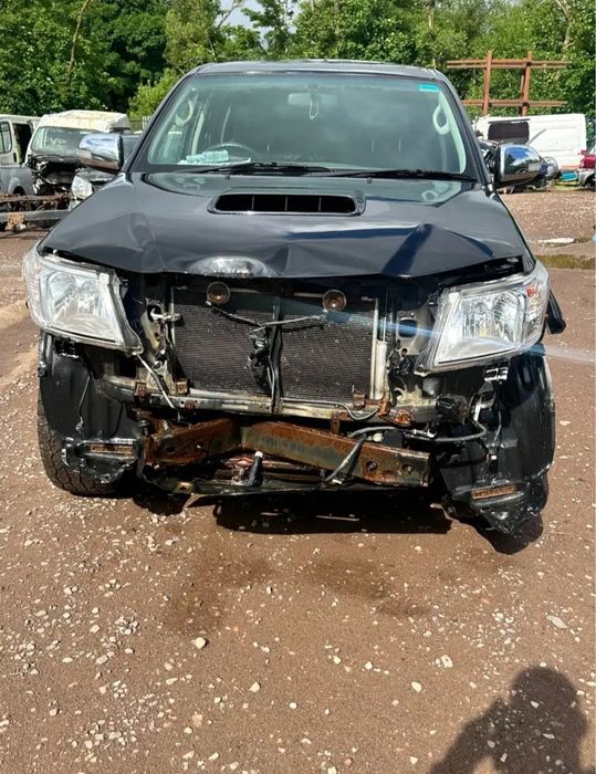 Dezmembrez Toyota Hilux 3.0 1KD-FTV 2012-2015